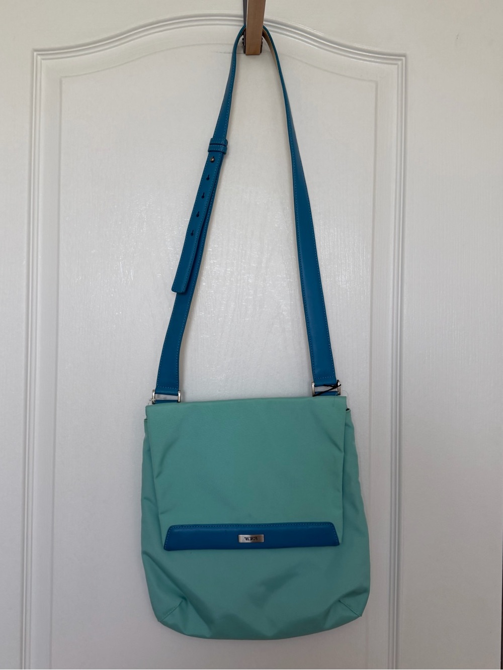 NWT Vintage Tumi Slim Flap Aqua Nylon & Leather Crossbody